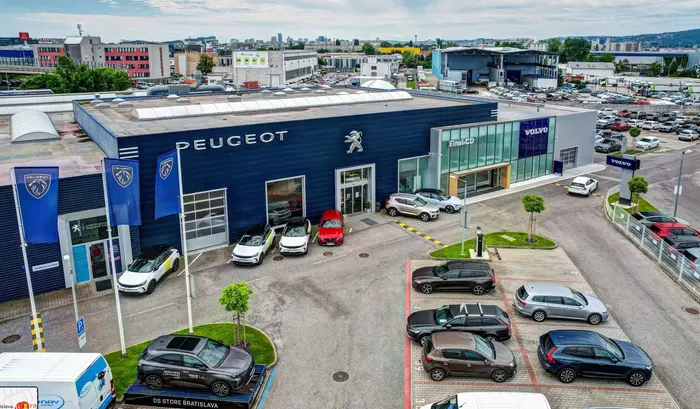 PEUGEOT